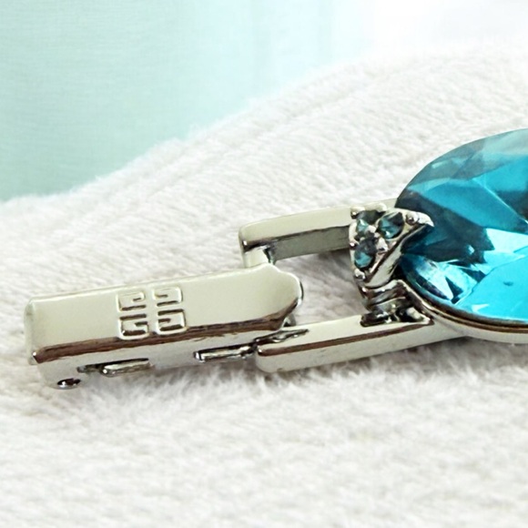 Givenchy Elegant Blue and Silver statement Bracelet. NWOT - Picture 7 of 7